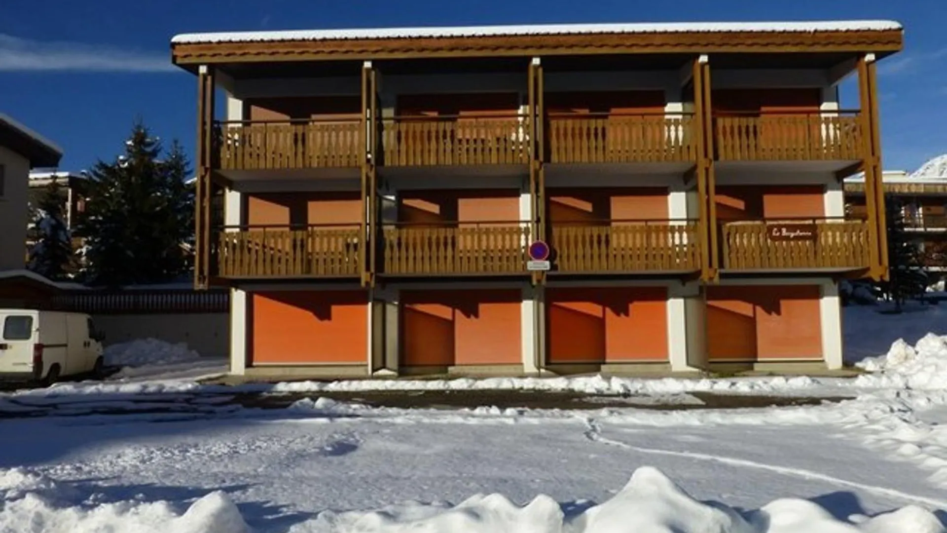 Studio Confortable Au Centre De L'Alpe D'Huez, Pres Des Pistes Et Commerces - 4 Pers, Terrasse Sud - Fr-1-405-123 0*,
